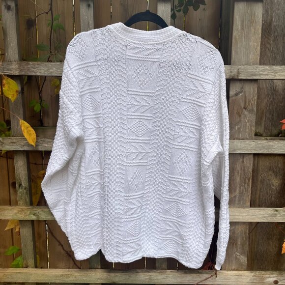 Vintage Textured White Knit Sweater 80s Minimalist Classic - Picture 3 of 3